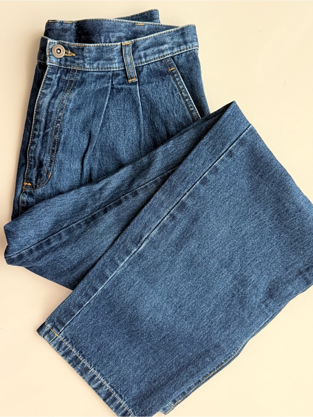 Liz Claiborne Women’s  Sz 12R  High Rise Pleated Straight Leg 80’s Jeans